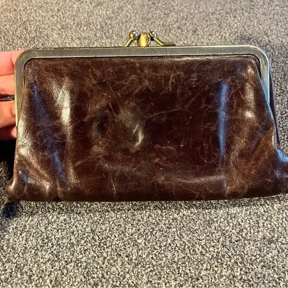 HOBO Vintage Brown Leather Clutch - Picture 4 of 12